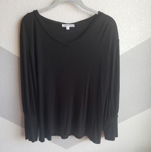 Downeast NWOT black shirt with balloon sleeves